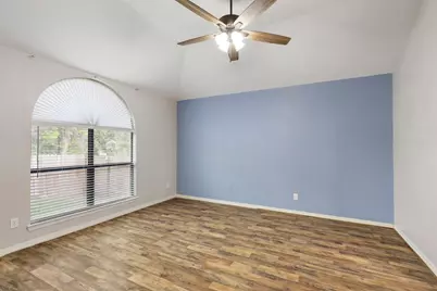 8022 N Tarrytown Crossing Drive, Conroe, TX 77304 - Photo 18