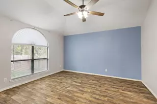 8022 N Tarrytown Crossing Dr, Conroe, TX 77304 - Photo 18