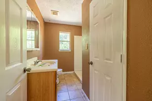 230 Deane Dr, Livingston, TX 77351 - Photo 16