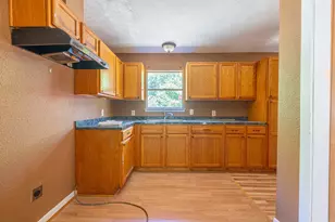 230 Deane Dr, Livingston, TX 77351 - Photo 8