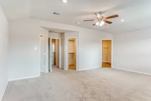 8219 Blooming Meadow Ln, Houston, TX 77016 - Photo 10