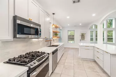 142 Pinto Point Place Place, The Woodlands, TX 77389 - Photo 10