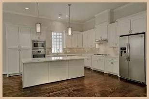 215 Willow St, Shenandoah, TX 77384 - Photo 10