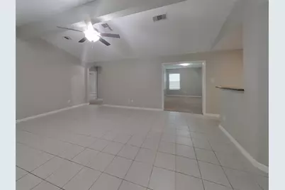 328 Summer Horse Drive, La Marque, TX 77568 - Photo 2