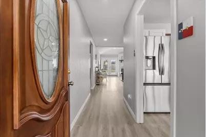 419 Forest Hills Drive, League City, TX 77573 - Photo 2