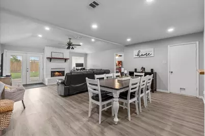 419 Forest Hills Drive, League City, TX 77573 - Photo 4