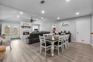 419 Forest Hills Dr, League City, TX 77573 - Photo 4