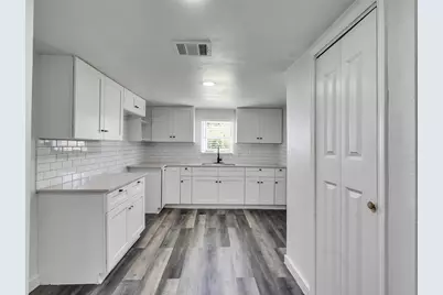 7812 Cora Street, Houston, TX 77088 - Photo 4