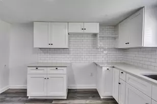 7812 Cora St, Houston, TX 77088 - Photo 8