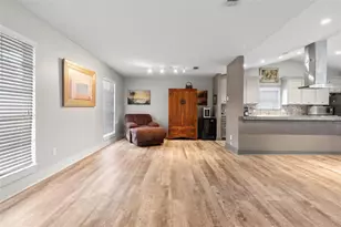 528 Indian Hill Blvd, Livingston, TX 77351 - Photo 6