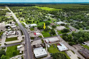 444 E Clay St, West Columbia, TX 77486 - Photo 16