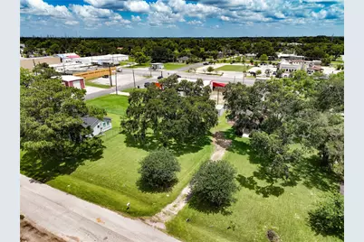 444 E Clay Street, West Columbia, TX 77486 - Photo 12