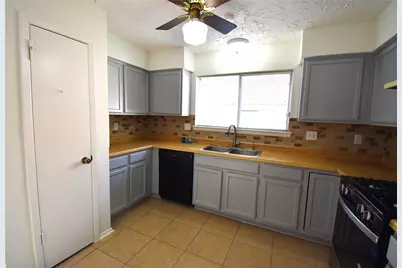 8006 Marisol Drive, Houston, TX 77083 - Photo 10