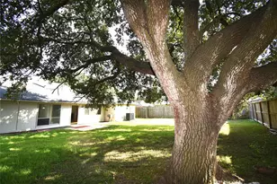 8006 Marisol Dr, Houston, TX 77083 - Photo 4