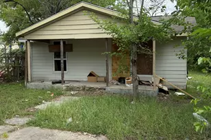 3713 Farmer St, Houston, TX 77020 - Photo 2