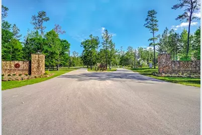 2-11-18 Remington Road, Huntsville, TX 77340 - Photo 8