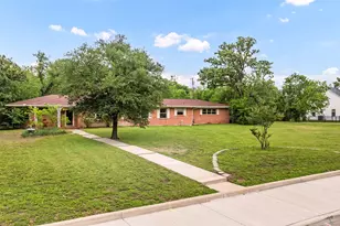 1016 Francis Dr, College Station, TX 77840 - Photo 1