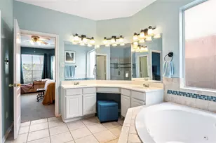 8530 Stone Village Ln, Houston, TX 77040 - Photo 18