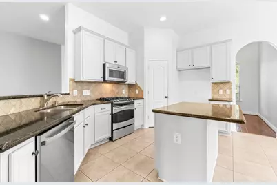 7 Fraiser Fir Place, Spring, TX 77389 - Photo 16