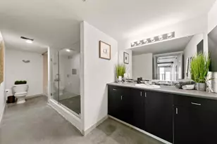 2000 Bagby St, Houston, TX 77002 - Photo 32