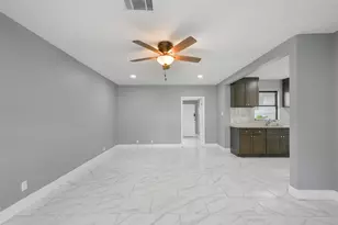 1913 Scarborough Ln, Pasadena, TX 77502 - Photo 2