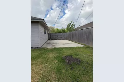 3402 23rd St N, Texas City, TX 77590 - Photo 16