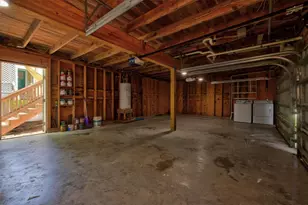 1709 Ave N 1/2, Galveston, TX 77550 - Photo 32