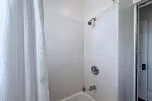 1709 Ave N 1/2, Galveston, TX 77550 - Photo 30