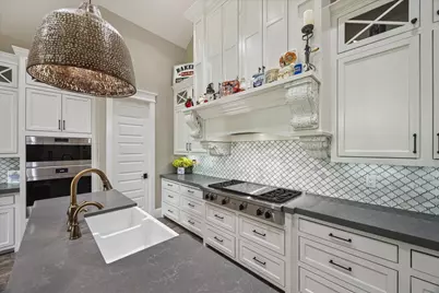 1255 Bronco Trail, Angleton, TX 77515 - Photo 8