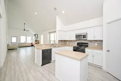 5519 Misted Jasmine Court, Katy, TX 77449 - Photo 8