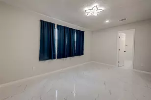 12055 Fairpoint Dr, Houston, TX 77099 - Photo 8