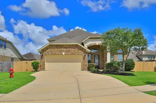 414 Wood Forest Dr, League City, TX 77573 - Photo 1