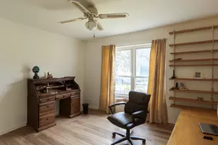 9722 Braesmont Dr, Houston, TX 77096 - Photo 8