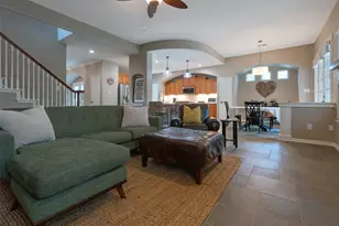 110 S Longsford Cir, The Woodlands, TX 77382 - Photo 12