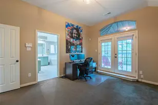 110 S Longsford Cir, The Woodlands, TX 77382 - Photo 24