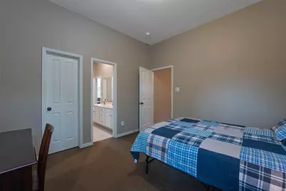 110 S Longsford Circle, The Woodlands, TX 77382 - Photo 24