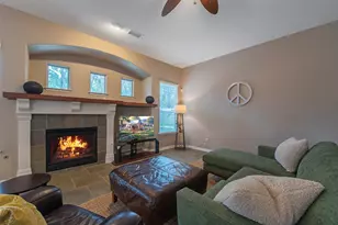 110 S Longsford Cir, The Woodlands, TX 77382 - Photo 8