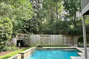 110 S Longsford Cir, The Woodlands, TX 77382 - Photo 4