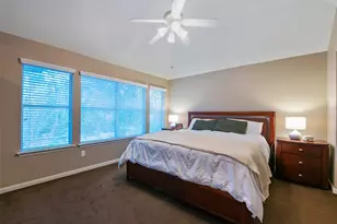 110 S Longsford Cir, The Woodlands, TX 77382 - Photo 18