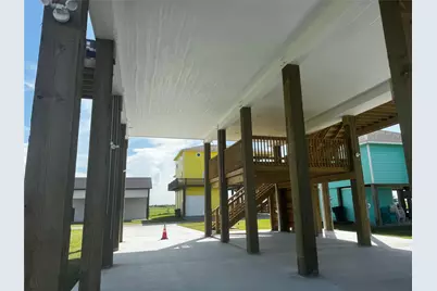 894 West Lane, Crystal Beach, TX 77650 - Photo 20