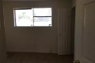 10811 Sagecrest Ln, Houston, TX 77089 - Photo 4