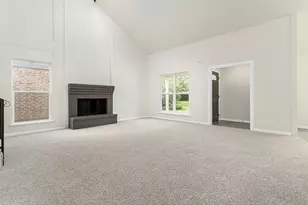 2 Sandelwood Trl Trail, Beaumont, TX 77706 - Photo 8