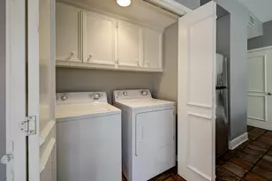 2313 Nantucket Dr, Houston, TX 77057 - Photo 8
