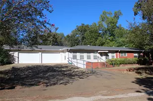 613 Epperson N, Hughes Springs, TX 75656 - Photo 2