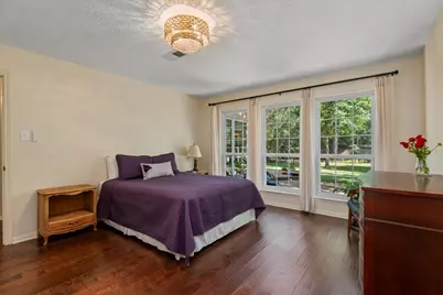 10 Cape Chestnut Drive, The Woodlands, TX 77381 - Photo 10