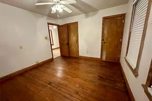 618 S 6th St, Kenedy, TX 78119 - Photo 22