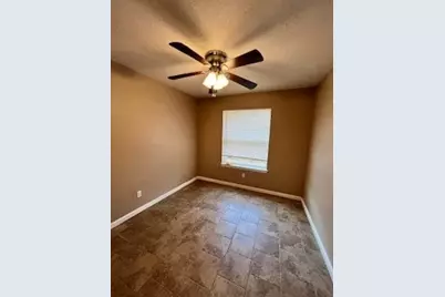 17018 Dusty Mill Drive W, Sugar Land, TX 77498 - Photo 8