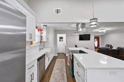 550 Slumberwood Drive, Houston, TX 77013 - Photo 10