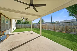 550 Slumberwood Dr, Houston, TX 77013 - Photo 24