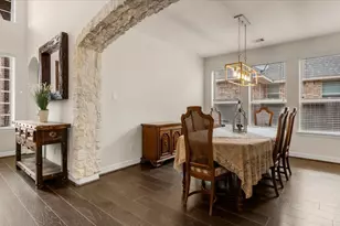 2077 Brookmont Dr, Conroe, TX 77301 - Photo 10